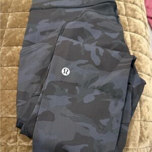Lululemon Camo pocket Leggings